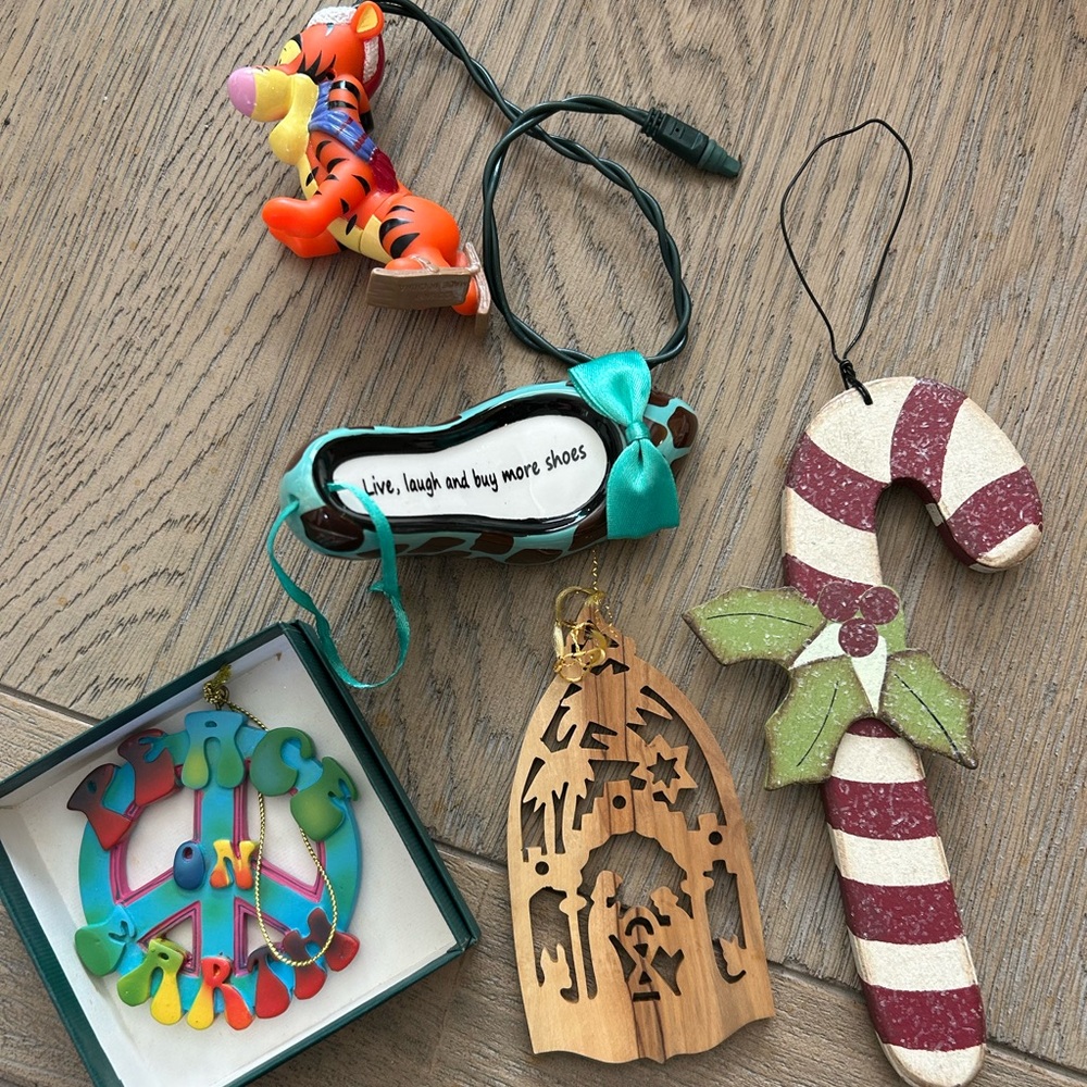 NEW Colorful Christmas Ornament Set